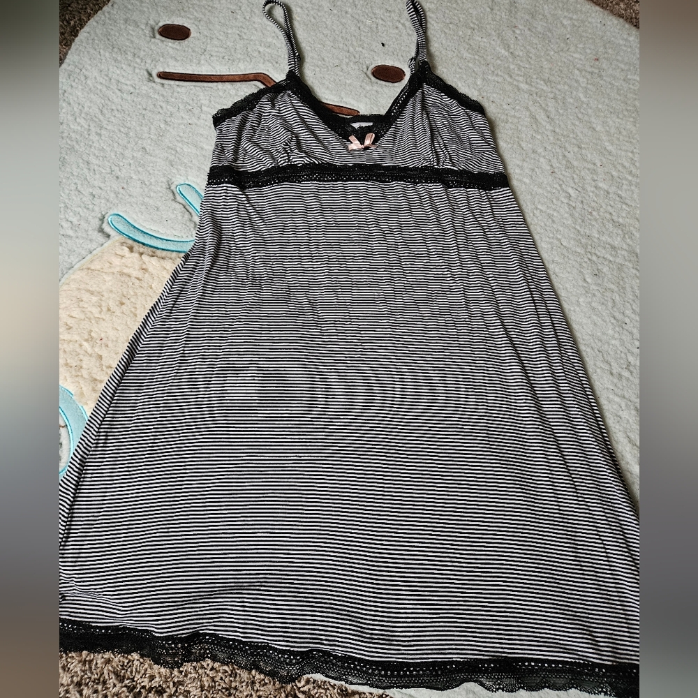 Marilyn Monroe Black and White Striped Babydoll Dress | Women's | Size: L